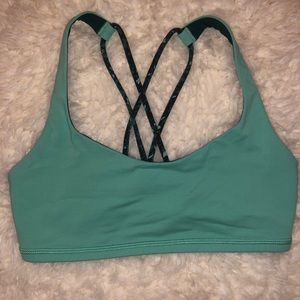 lululemon sports bra (size 4)